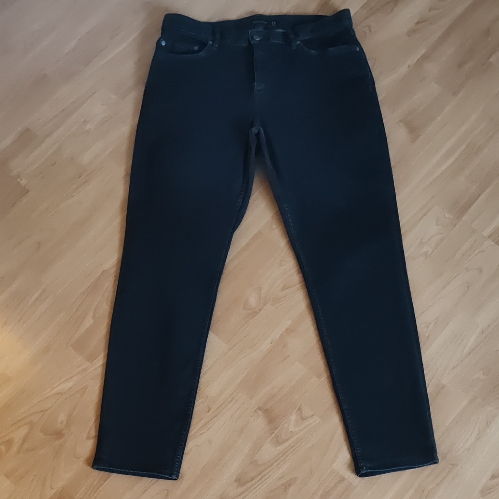 Banana Republic Athletic Tapered Fit Jeans